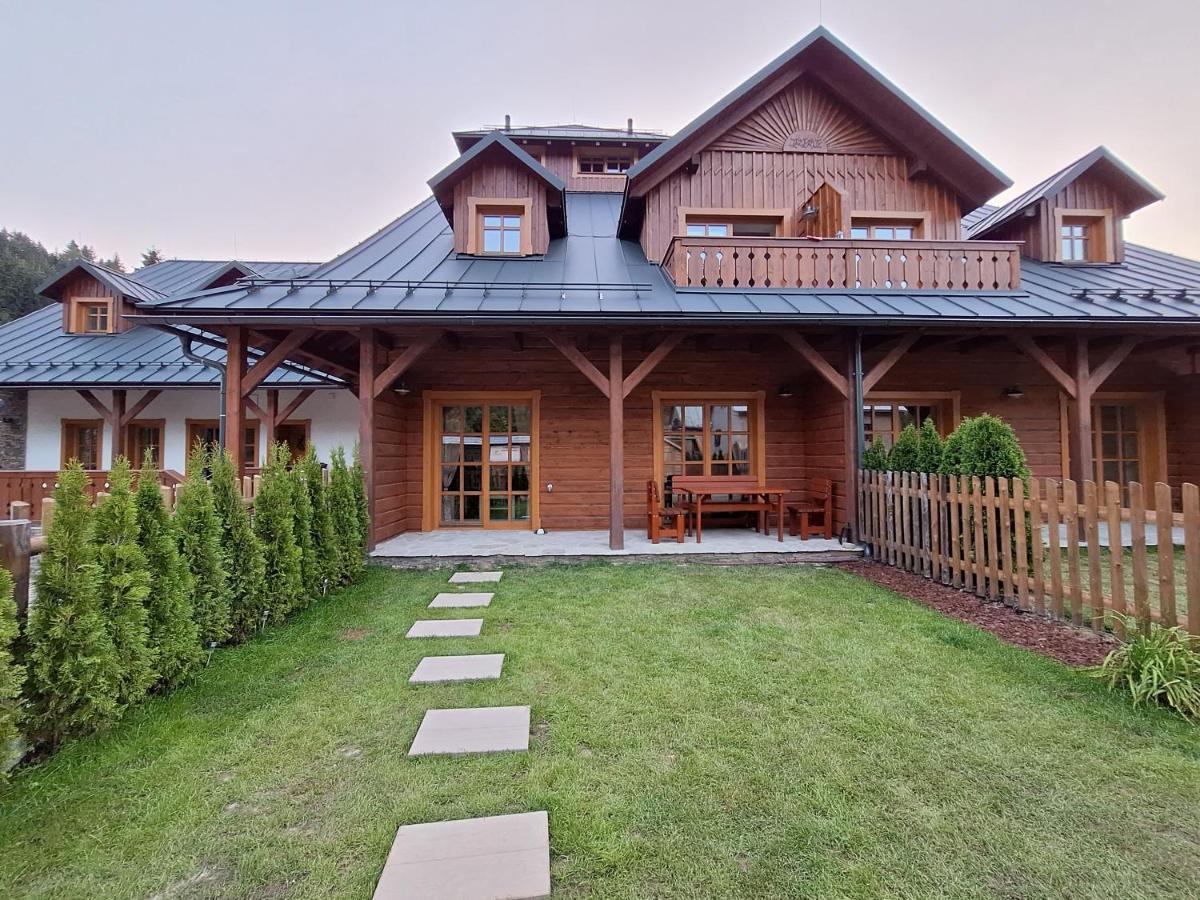 Apartman Jezerne Velké Karlovice エクステリア 写真