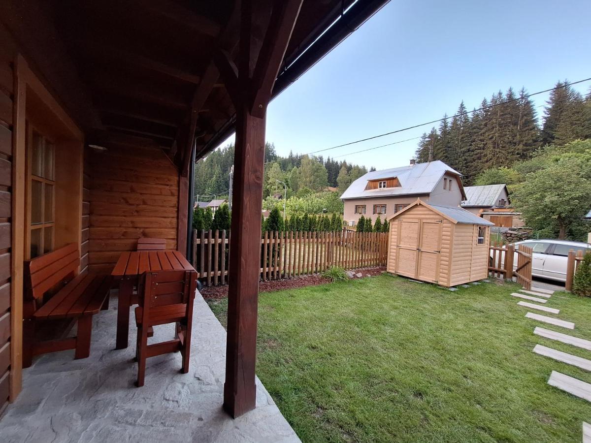 Apartman Jezerne Velké Karlovice エクステリア 写真
